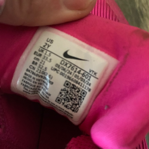 Girls size 2 nike - Picture 2 of 2